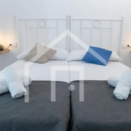 Verso 47 Apartment *