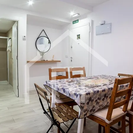 Verso 47 Apartment *